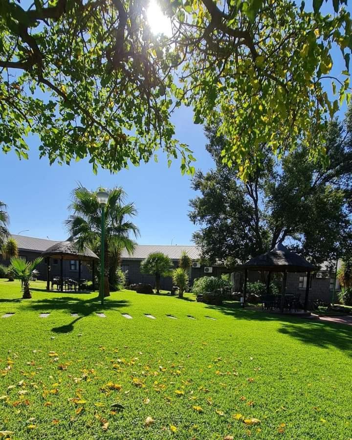 Kalahari Lodge Kimberley Exterior foto